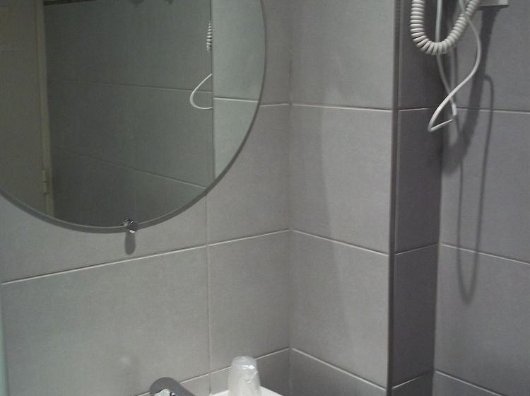 Hôtel Belazur  | Calais | Pas-de-Calais | France 8