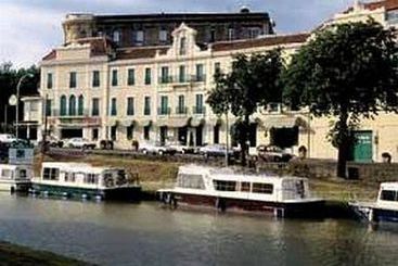 Hôtel Bristol  | Carcassonne | Aude | France 18