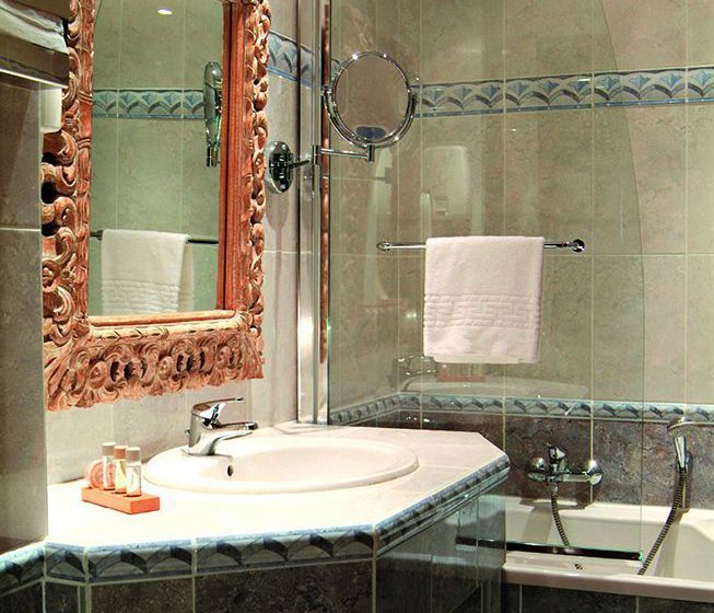 Hôtel Chateau de La Tour  | Cannes | Alpes-Maritimes | France 8