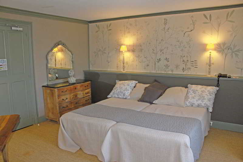 Hôtel Chateau de Larroque  | Gimont | Gers | France