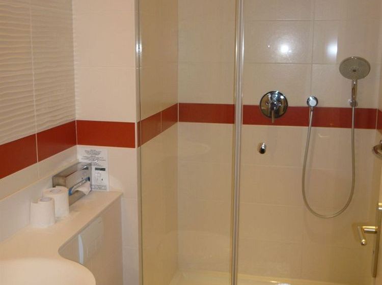 Hotel Du Chateau Combourg