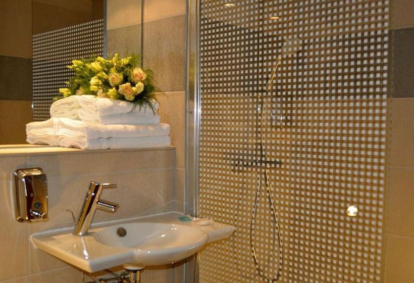 Inter-Hotel Porte de Geneve  | Gaillard | Haute-Savoie | France 1