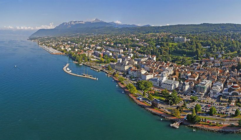 Hôtel Continental  | Évian-les-Bains | Haute-Savoie | France 9
