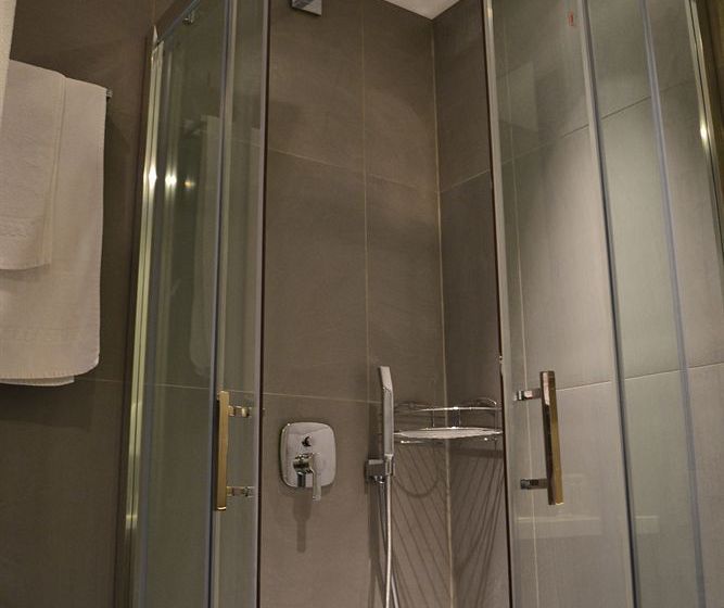 Hôtel Schtak    | Cannes | Alpes-Maritimes | France 1