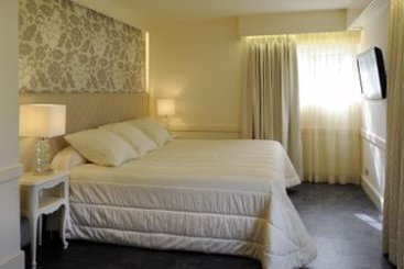 Hôtel Auberge De Cassagne  | Le Pontet | Vaucluse | France 12