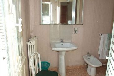 Hôtel De France  | Loches | Indre-et-Loire | France 14