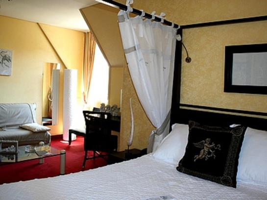 Hôtel Le Bailliage  | Salers | Cantal | France 11