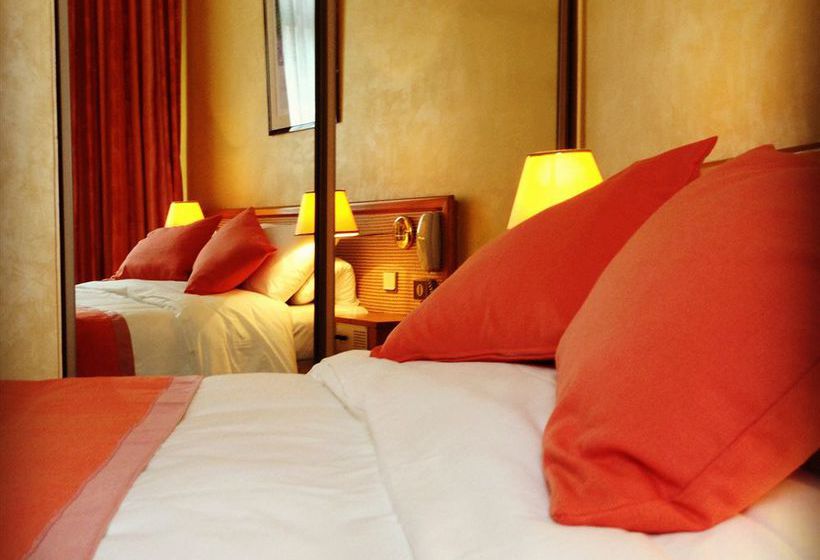 Hôtel Grignan  | Vichy | Allier | France 14