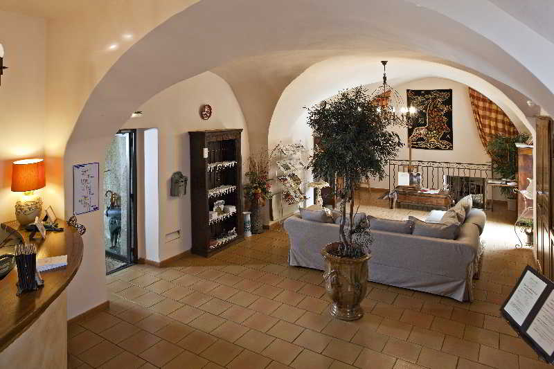 Hotel De Guilles  | Lourmarin | Vaucluse | France 7