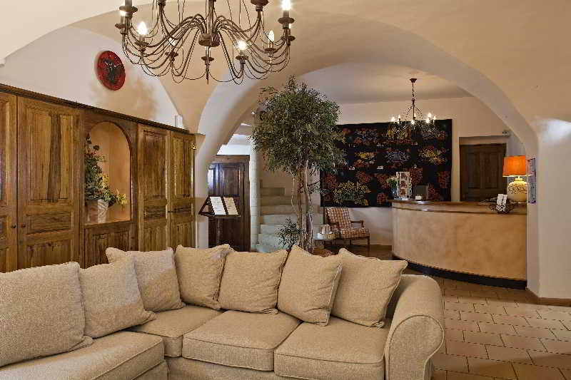 Hotel De Guilles  | Lourmarin | Vaucluse | France 9