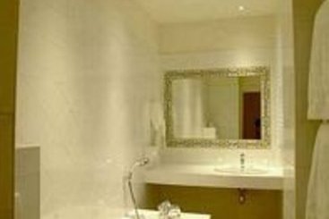 Hôtel De La Place Du Louvre  | Paris | Paris | France 2