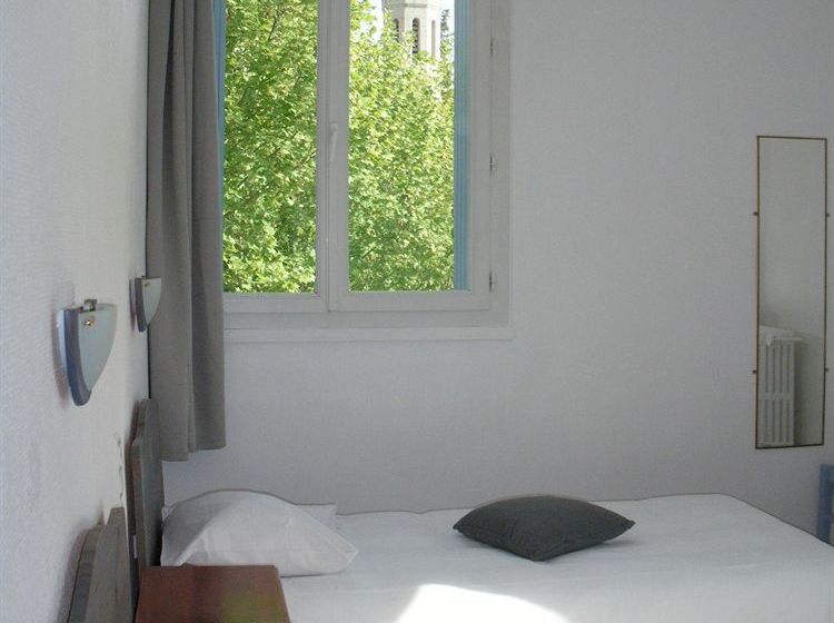 Hotel De la Poste  | Ganges | Herault | France 3