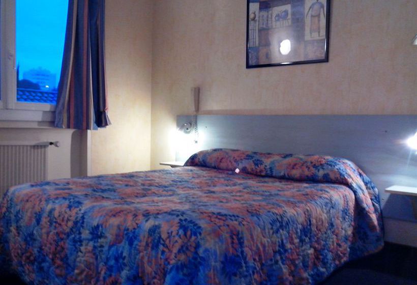 Hôtel De la Rotonde  | La Ciotat | Bouches du Rhone | France 18