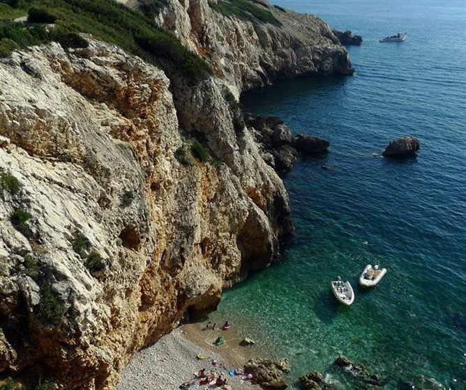 Hôtel De la Rotonde  | La Ciotat | Bouches du Rhone | France 3