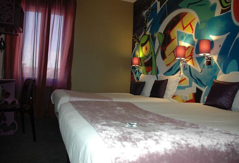 Inter-Hotel De l'Univers  | Montlucon | Allier | France 10