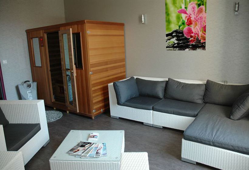 Inter-Hotel De l'Univers  | Montlucon | Allier | France 8