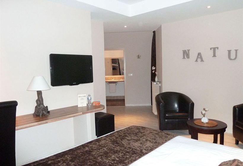 Hôtel Des Voyageurs  | Fougeres | Ille-et-Vilaine | France 1