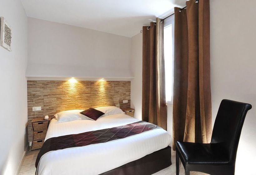 Hôtel Des Voyageurs  | Fougeres | Ille-et-Vilaine | France 14