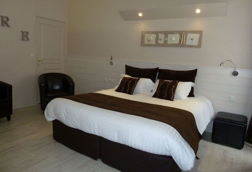 Hôtel Des Voyageurs  | Fougeres | Ille-et-Vilaine | France 9