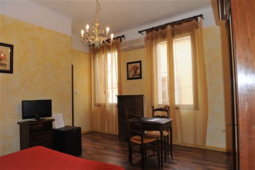 Hôtel Du Forum  | Arles | Bouches du Rhone | France 9