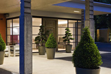 Hotel Best Western Du Lavarin Vaucluse