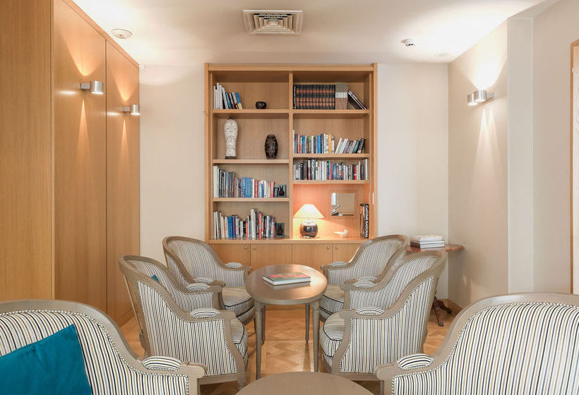 Hôtel Pas de Calais  | Paris | Paris | France 2