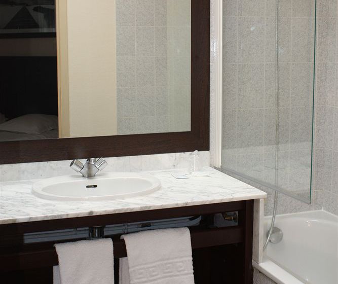 Hôtel De l'Europe  | Poitiers | Vienne | France 6