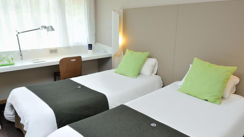 Hôtel Campanile Clermont Ferrand Le Brézet  | Clermont Ferrand | Puy-de-Dome | France 10