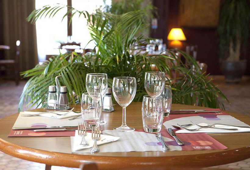 Hôtel Kyriad Avignon Le Pontet  | Le Pontet | Vaucluse | France 9