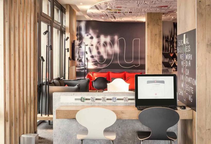 Hotel Ibis Chartres Centre Cathédrale  | Chartres | Eure-et-Loir | France 16