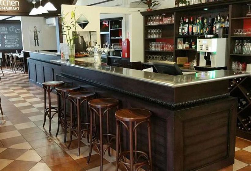 Hôtel Ibis Niort  | Niort | Deux-Sevres | France 13