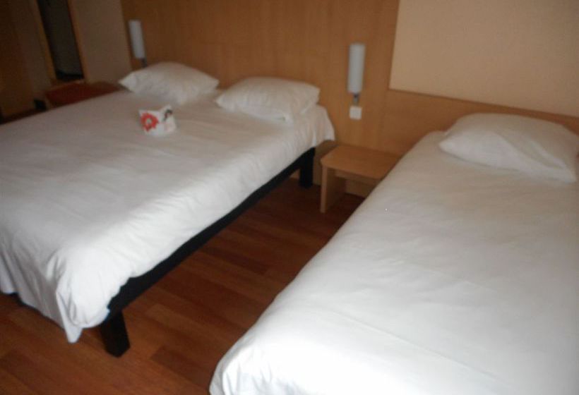 Hôtel Ibis Rennes Beaulieu  | Cesson Sevigne | Ille-et-Vilaine | France 11