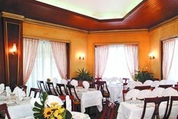 Hôtel D'Irlande  | Lourdes | Hautes-Pyrenees | France 5