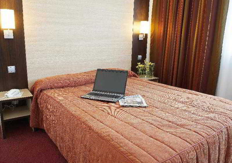 Inter-Hotel La Closerie  | Beaune | Cote d'Or | France 13