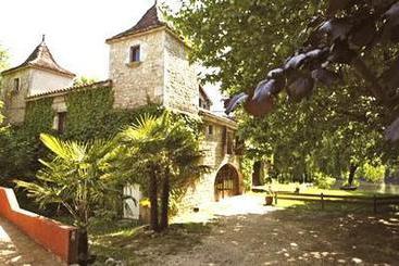 Hôtel La Source Bleue  | Touzac | Lot | France 1