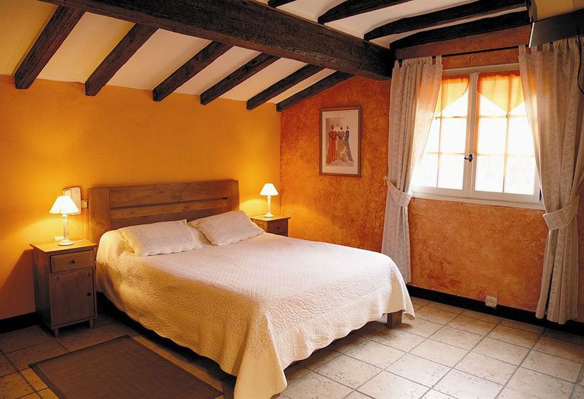 Auberge Du Mas De La Feniere  | Arles | Bouches du Rhone | France 4