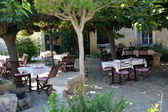 Auberge Du Mas De La Feniere  | Arles | Bouches du Rhone | France 9