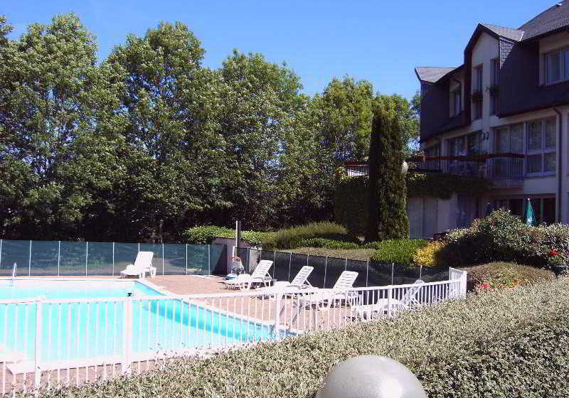 Inter-Hotel Le Gerfaut  | Salers | Cantal | France 11