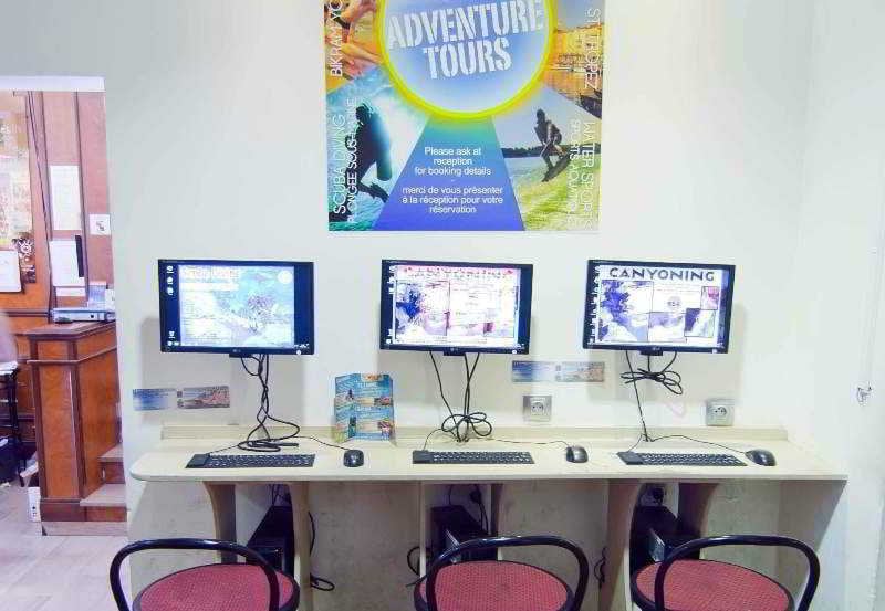 Villa Saint Exupery Beach Hostel  | Nice | Alpes-Maritimes | France 10