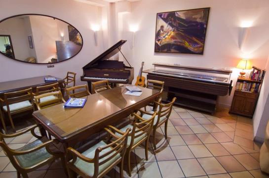 Villa Saint Exupery Beach Hostel  | Nice | Alpes-Maritimes | France 20