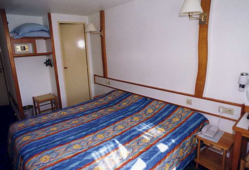 Hôtel Des 3 Luppars  | Arras | Pas-de-Calais | France 18