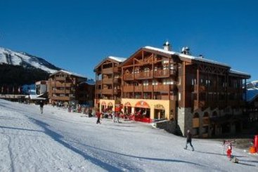 Hotel Latitudes Du Golf De Courchevel 1650 Courchevel