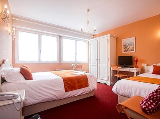 Hôtel Les Hirondelles  | Les Sables d'Olonne | Vendee | France 17