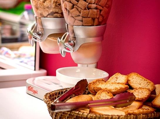 Hôtel Les Hirondelles  | Les Sables d'Olonne | Vendee | France 18