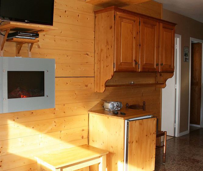 Hôtel Le Catinat Fleuri  | Guillestre | Hautes-Alpes | France 12