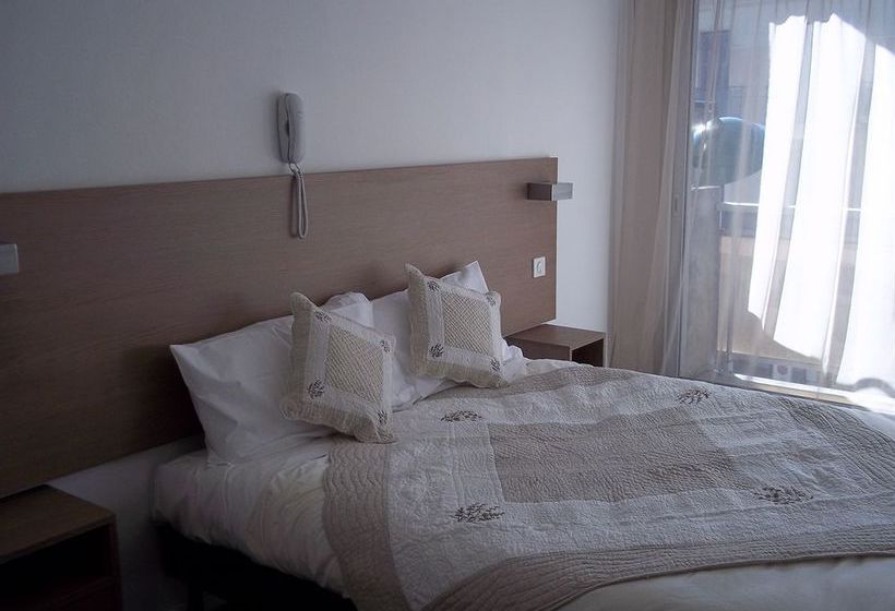 Hôtel La Coupole  | Lourdes | Hautes-Pyrenees | France 1