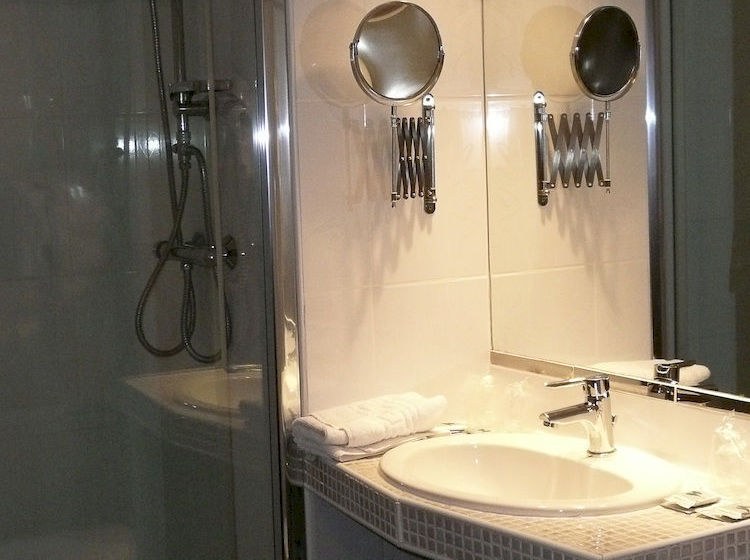 Brit Hotel Du Commerce  | Bergerac | Dordogne | France 20