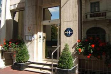 Hôtel Moderne  | Vichy | Allier | France 4