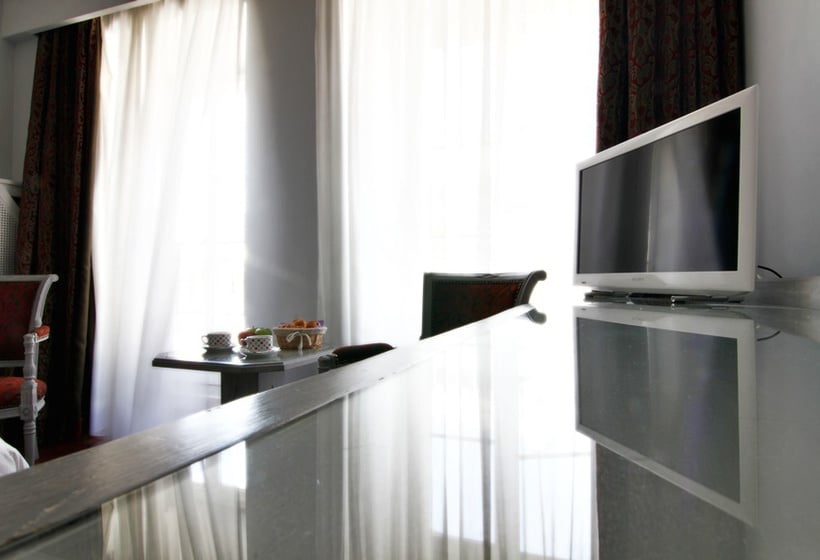 Hôtel Moris Grands  | Paris | Paris | France 3