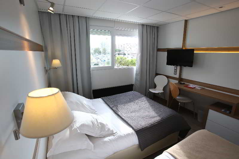 Inter-Hotel Neptune   | Carnon | Herault | France 14